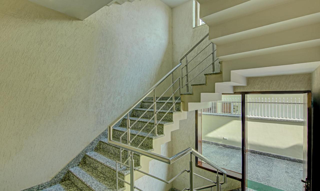 Itsy Hotels Swastika Inn Sector 26 Noida Luaran gambar